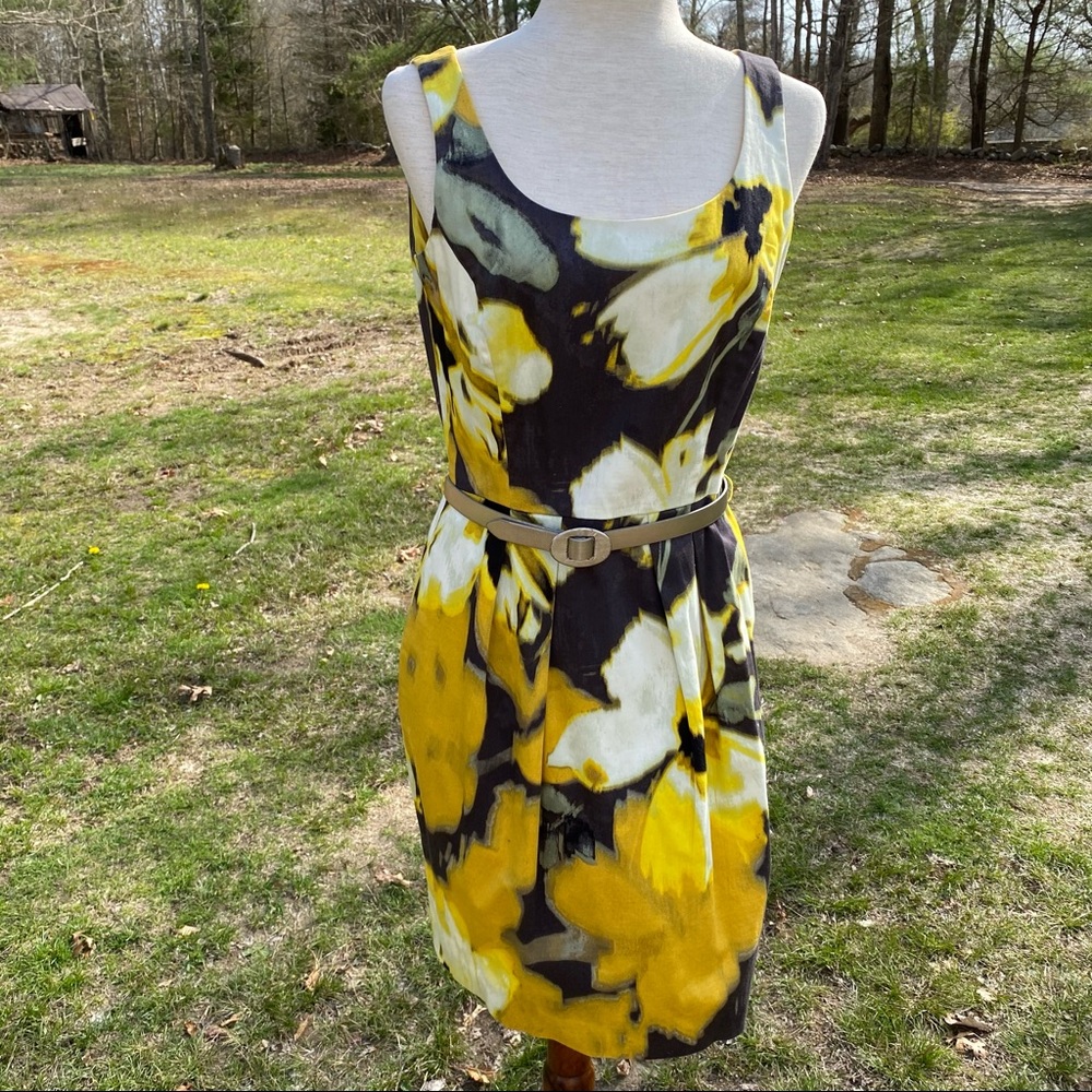 ELIZA J DRESS YELLOW SLEEVELESS SHEATH BELT SIZE 6